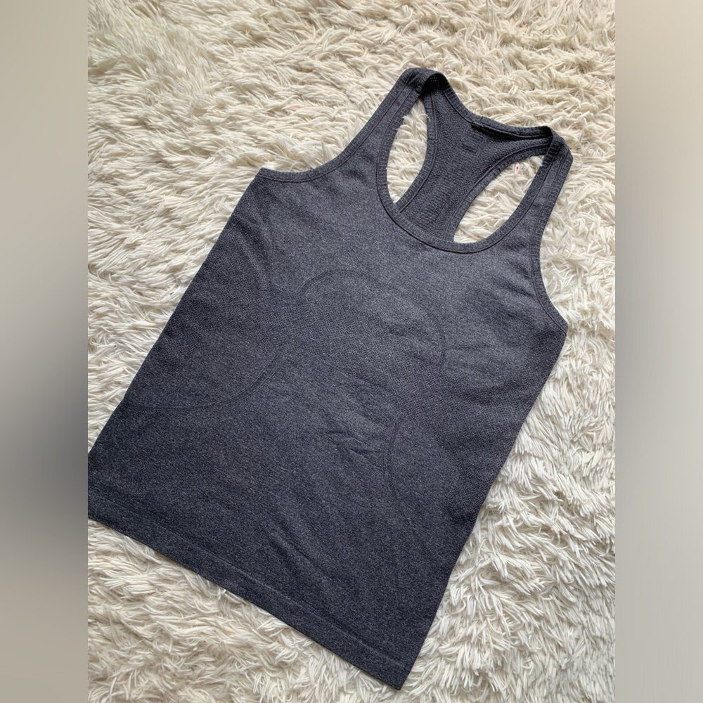 Lululemon Swiftly Tech Racerback Size 8 - Picture 4 of 9